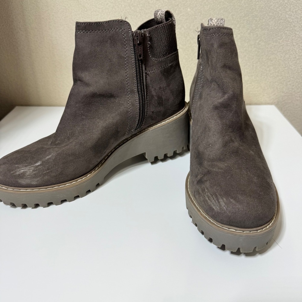 Universal Thread Women 7 Brown Faux Suede Lug Sole Ankle Boots Block Heel New
